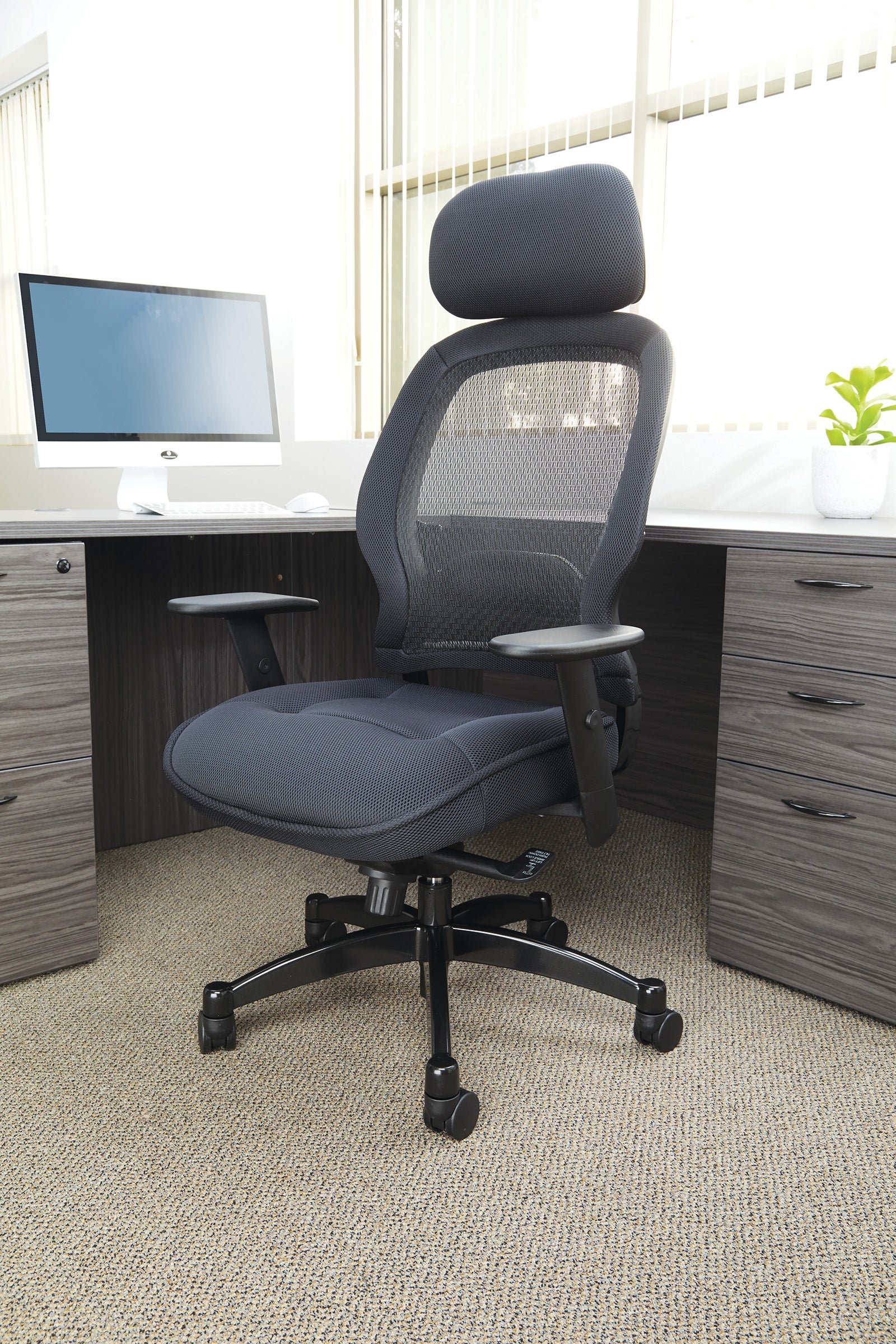 Pro Dlx Breathable Mesh Chair